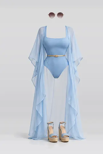蓝色泳衣