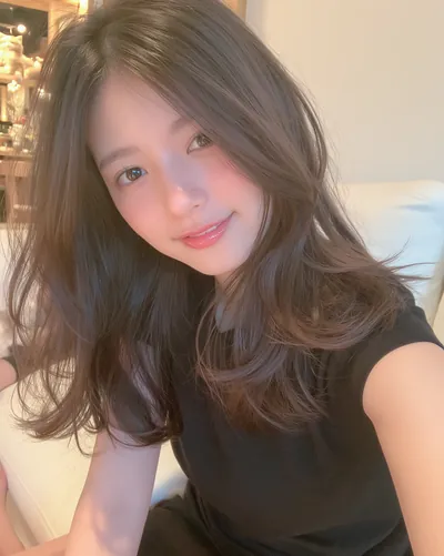 半长发 · 生活照