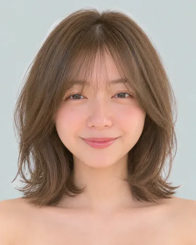 收腰短发（后颈留长·空气刘海）